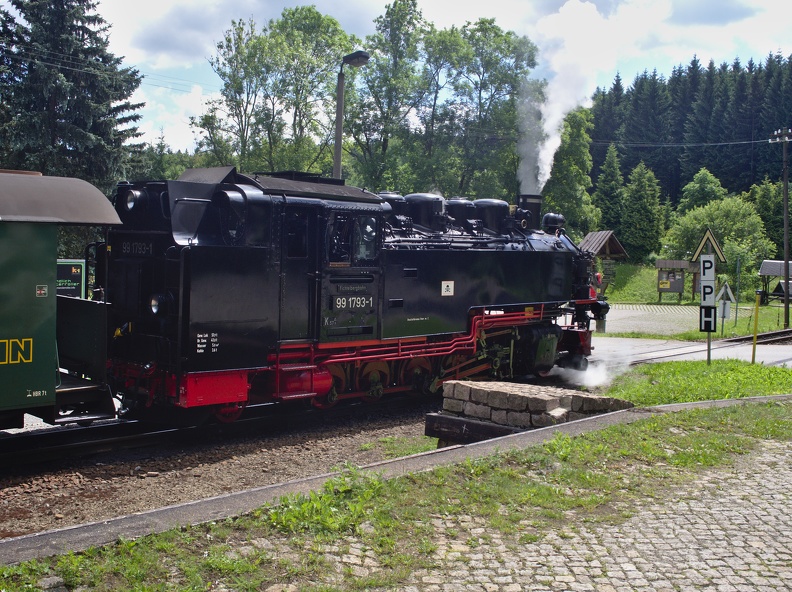 Fichtelbergbahn in Vierenstrasse.jpg