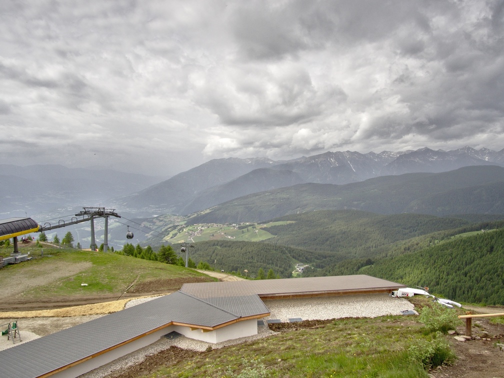 Blick über die Bergstation Nesselbahn